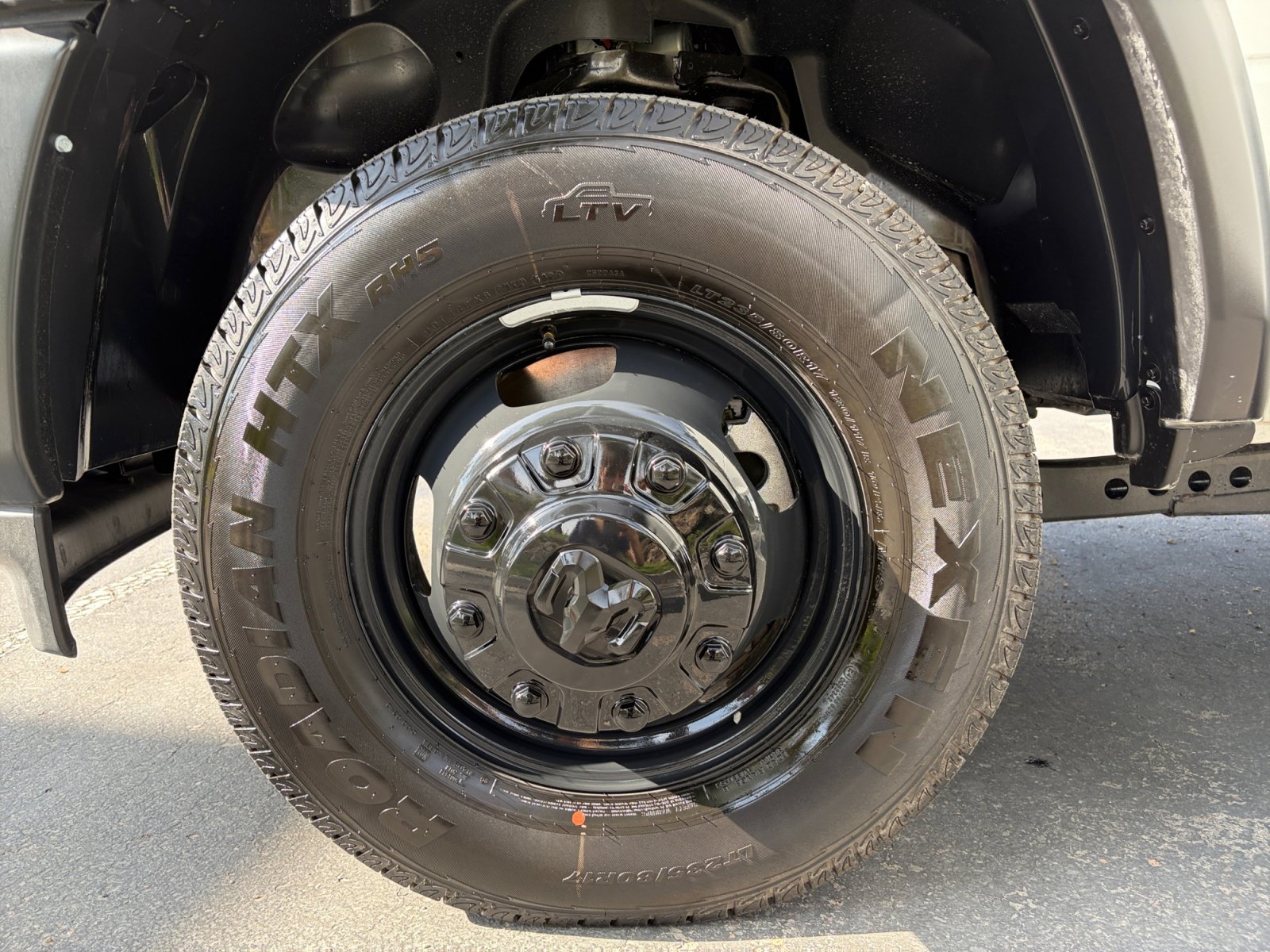 New 2026 RAM 3500 Tradesman AWD/4WD image 32