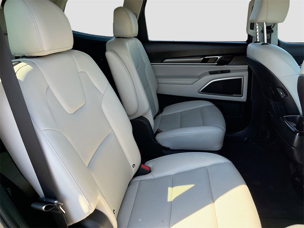Used 2022 Kia Telluride S image 29