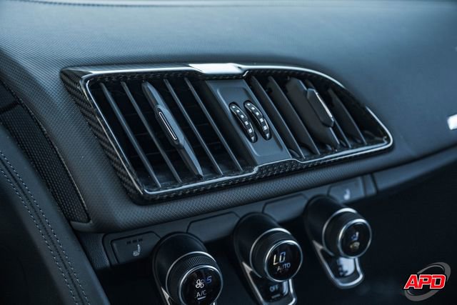 Used 2018 Audi R8 V10 w/ Premium Package image 98
