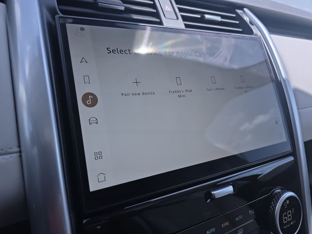 Used 2024 Land Rover Discovery S AWD/4WD image 27