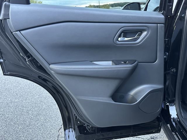 New 2026 Nissan Rogue SV image 17