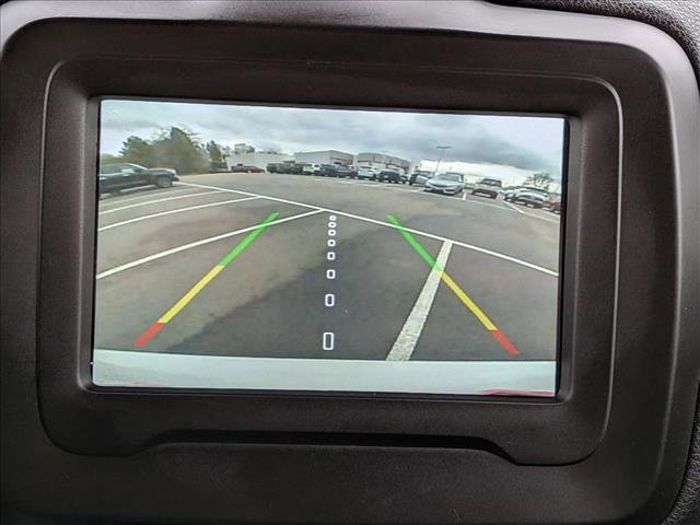 Used 2020 Jeep Renegade Latitude AWD/4WD image 13