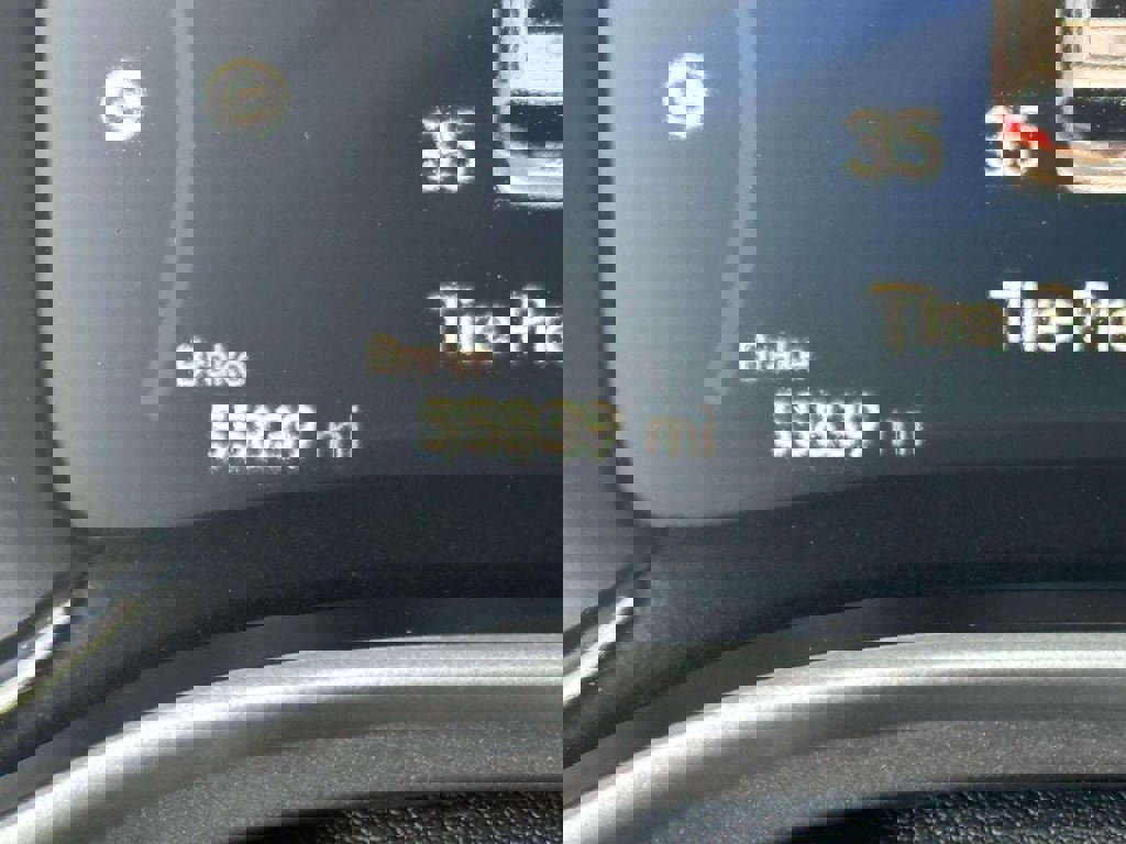 Used 2023 Chrysler Pacifica Touring-L image 26