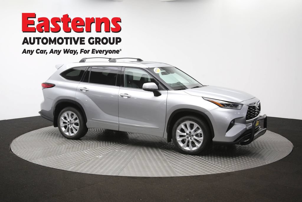 Used 2021 Toyota Highlander Limited AWD/4WD image 52