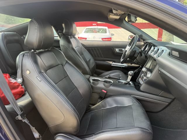 Used 2019 Ford Mustang Premium RWD image 26