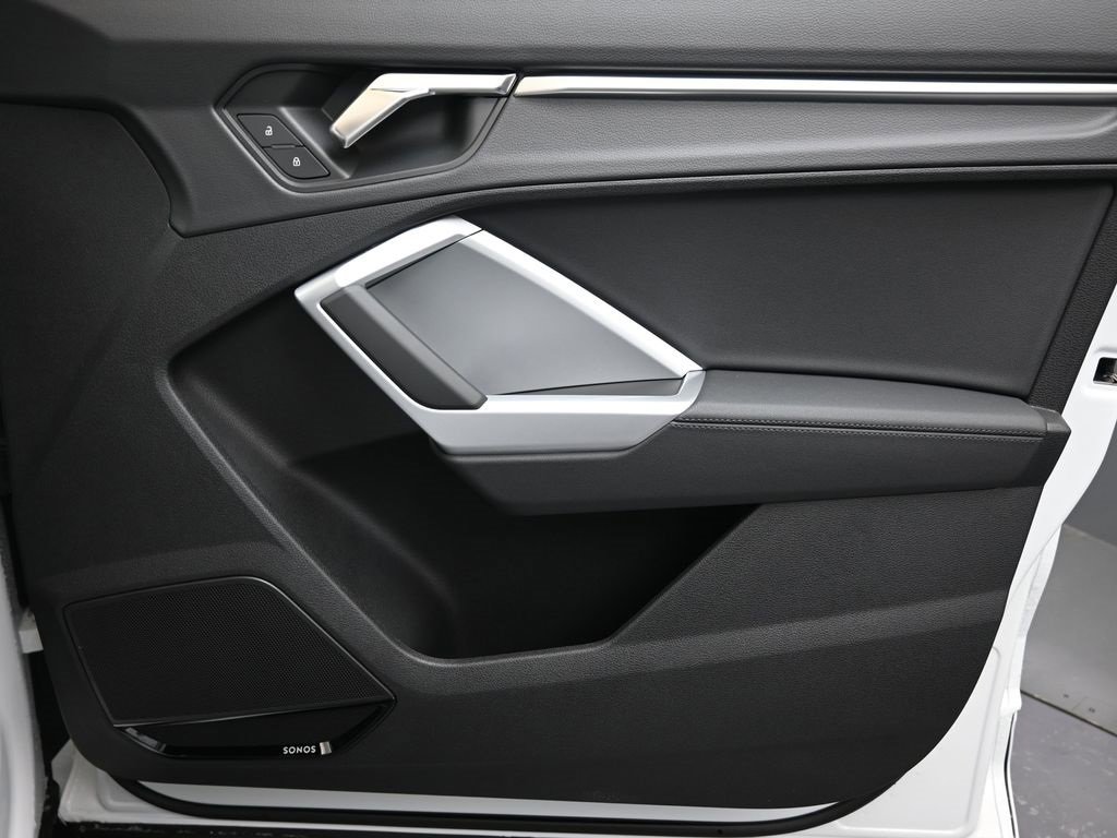New 2025 Audi Q3 2.0T Premium image 11