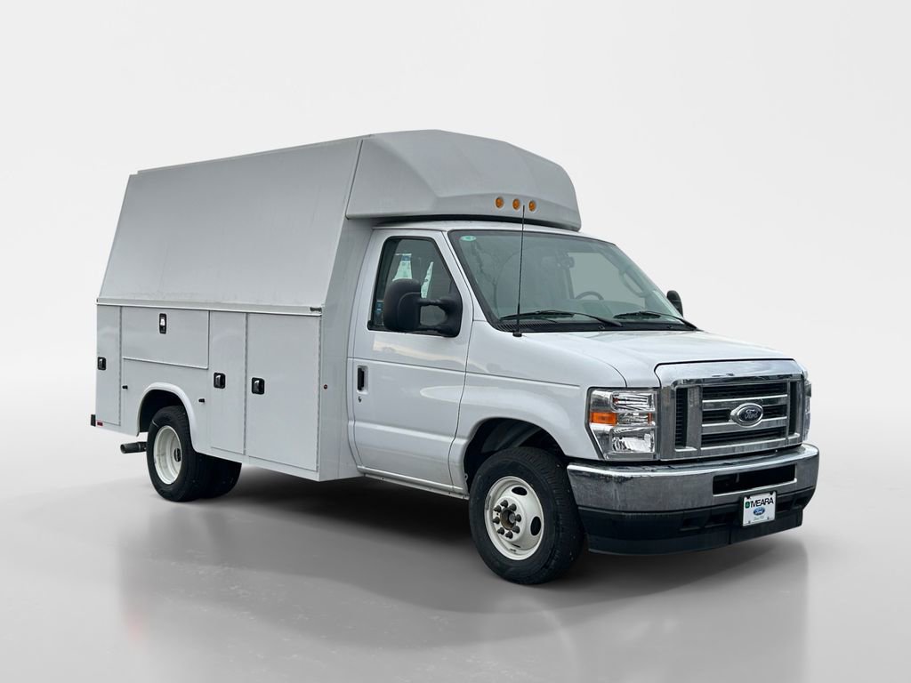 New 2025 Ford E-350 and Econoline 350 Super Duty w/ Power Equipment Group image 9