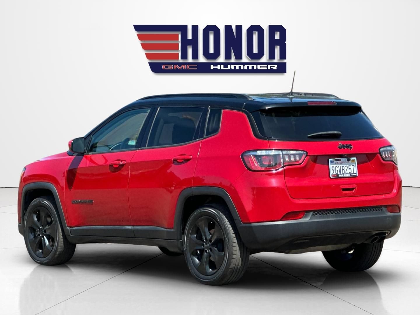 Used 2019 Jeep Compass Latitude FWD image 6