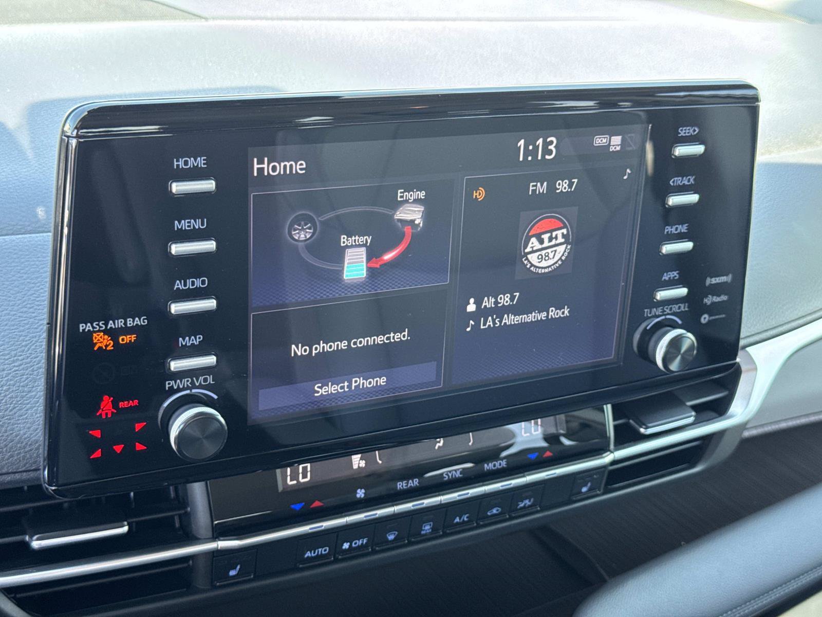 Used 2022 Toyota Sienna XLE FWD image 13