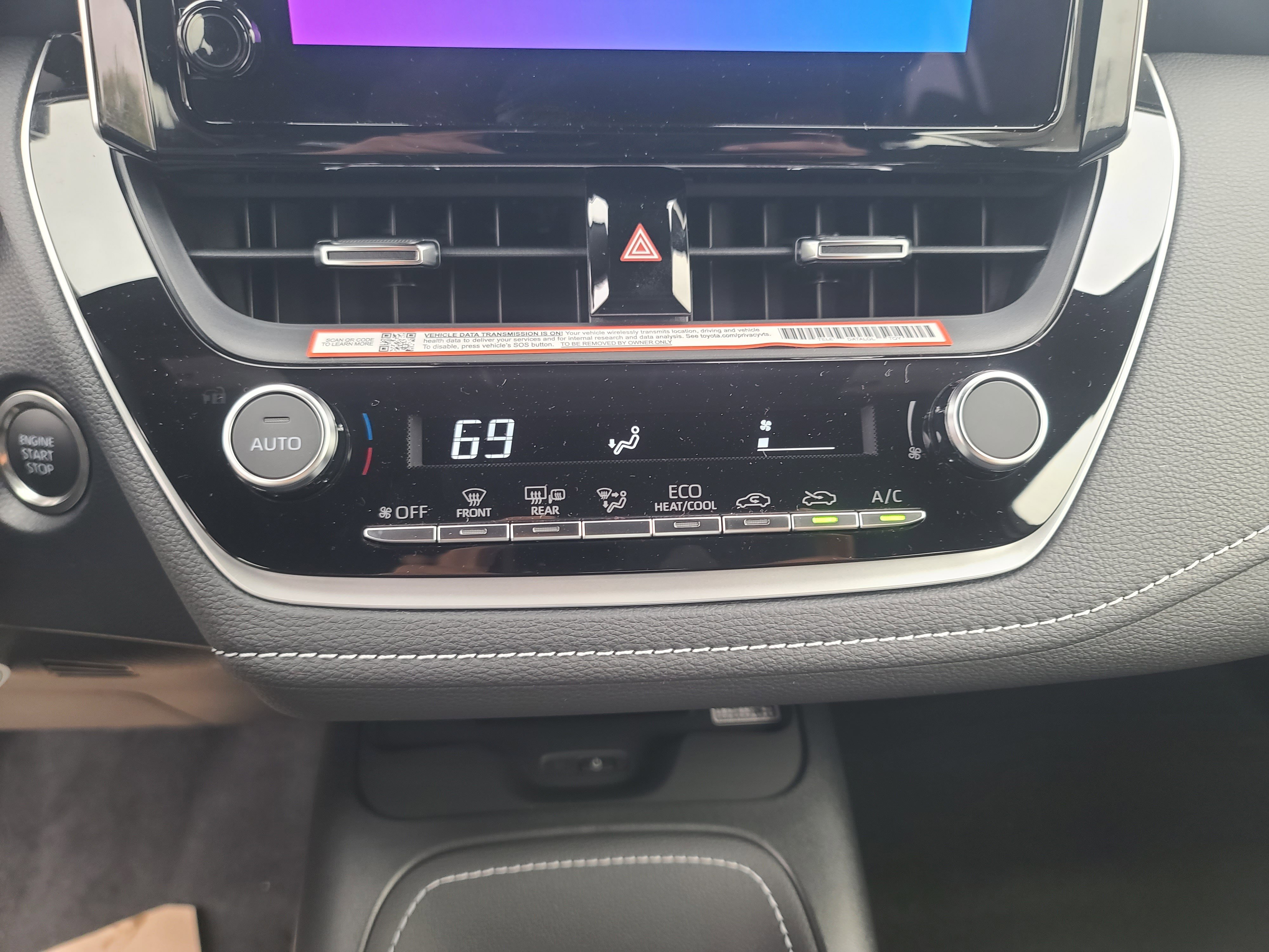New 2025 Toyota Corolla SE image 32