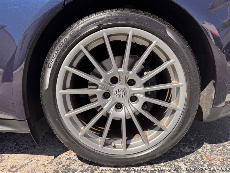 Used 2020 Porsche Panamera 4 AWD/4WD image 32
