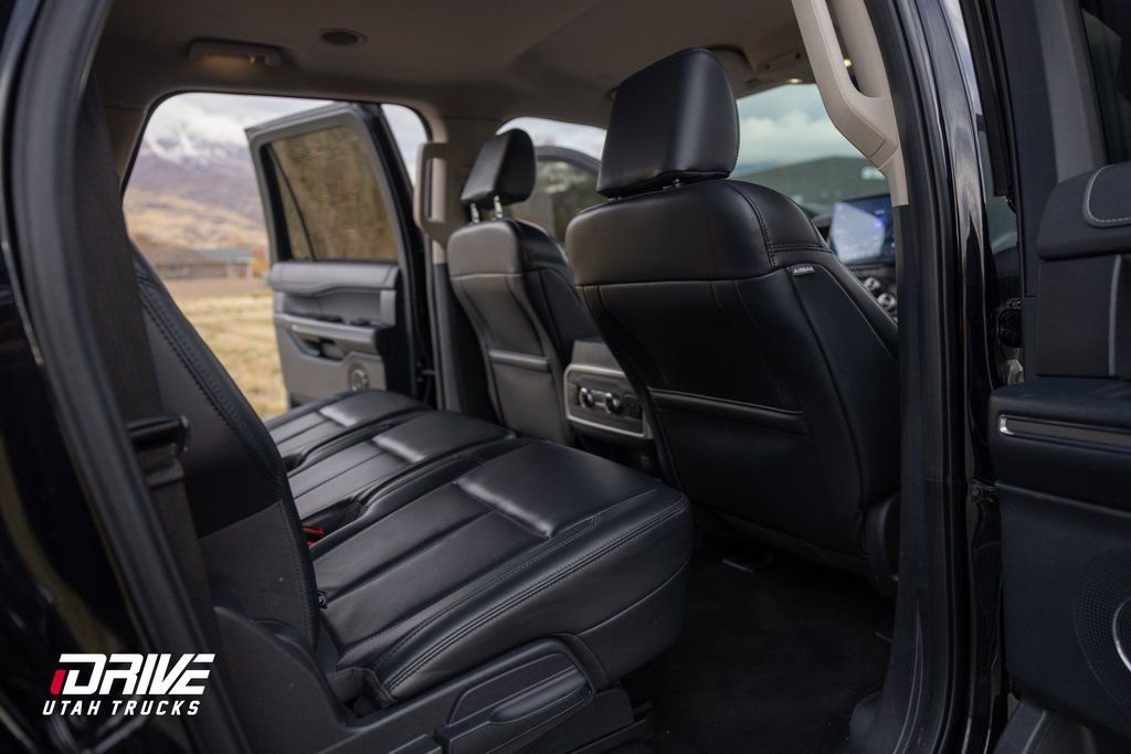 Used 2023 Ford Expedition Max XLT AWD/4WD image 15