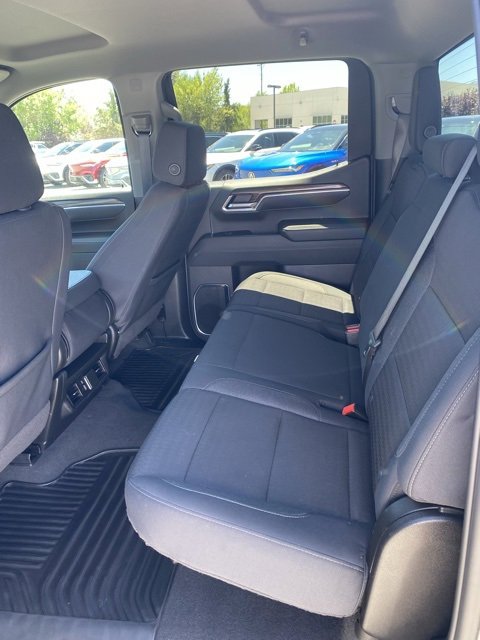 Used 2025 Chevrolet Silverado 1500 LT image 11