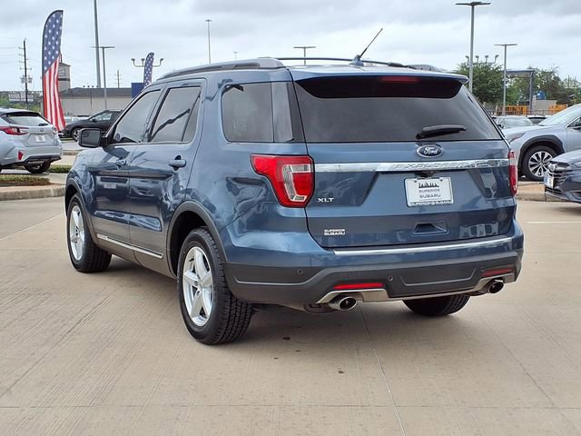 Used 2018 Ford Explorer XLT w/ Equipment Group 202A image 2