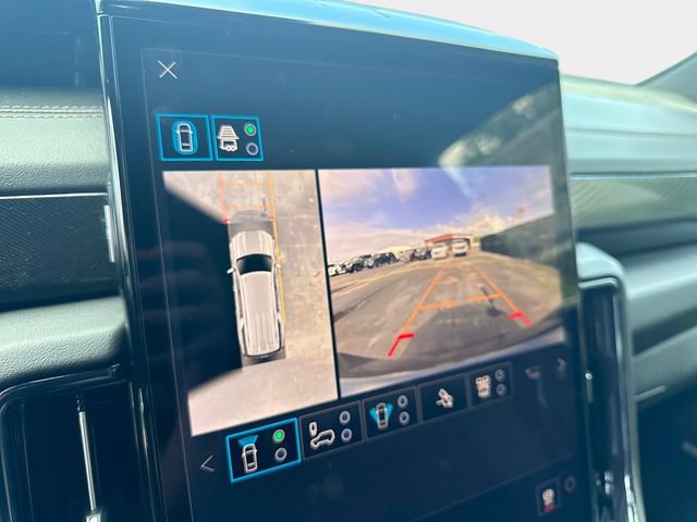 New 2026 GMC Yukon XL AT4 w/ AT4 Premium Plus Package AWD/4WD image 29