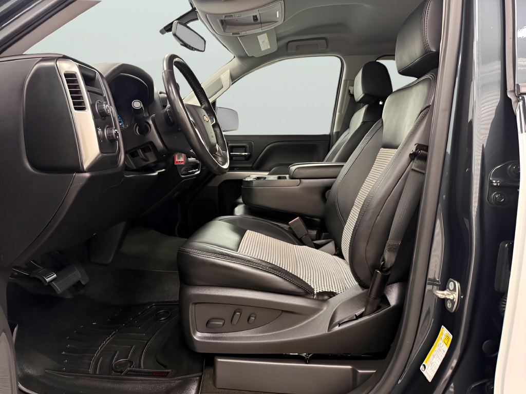 Used 2018 Chevrolet Silverado 1500 LT AWD/4WD image 13