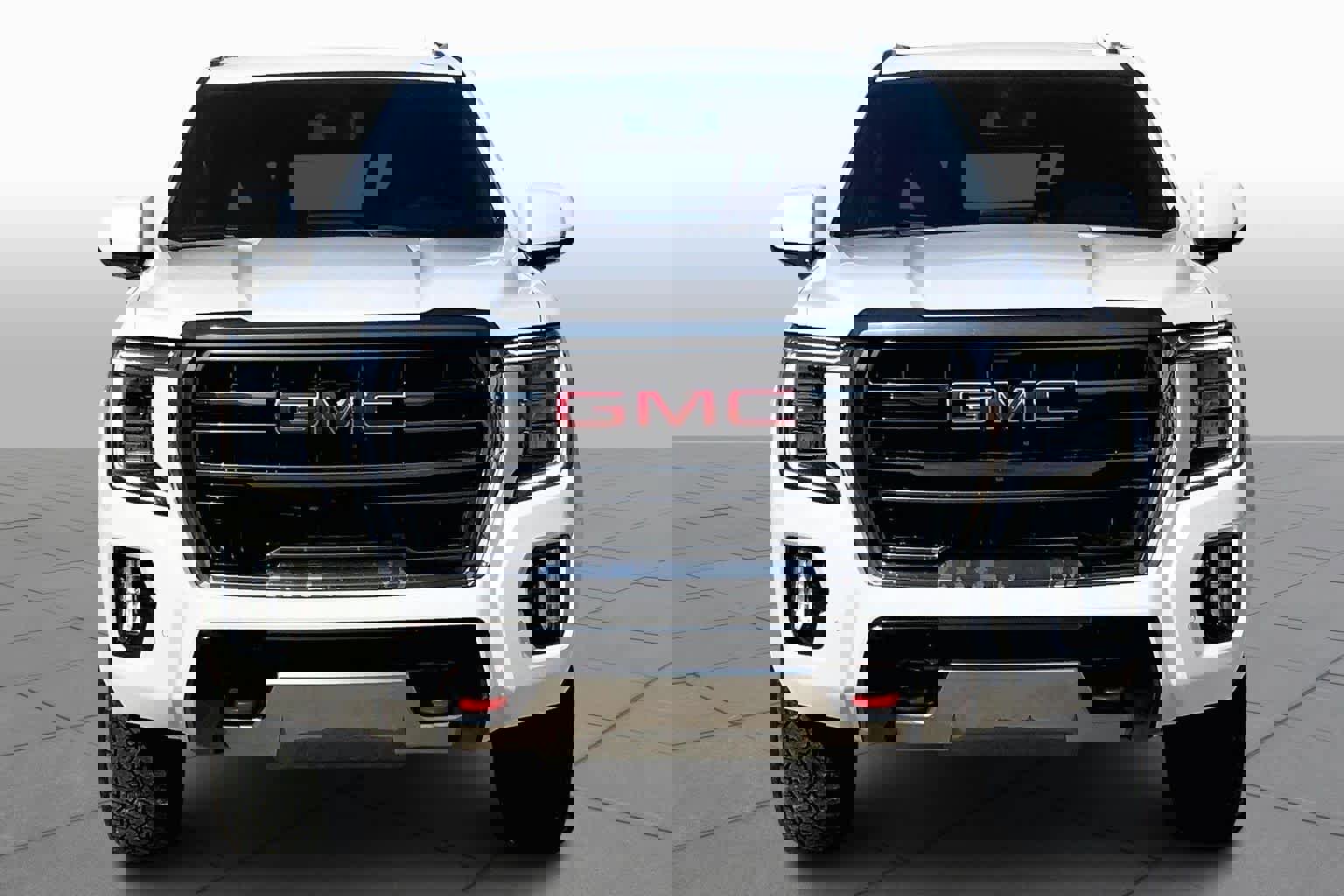 Used 2022 GMC Yukon XL AT4 image 4
