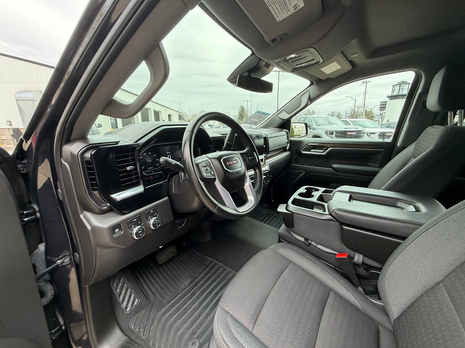 Used 2024 GMC Sierra 1500 Elevation image 16