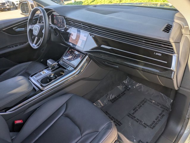 Used 2019 Audi Q8 Premium Plus w/ Premium Plus AWD/4WD image 22