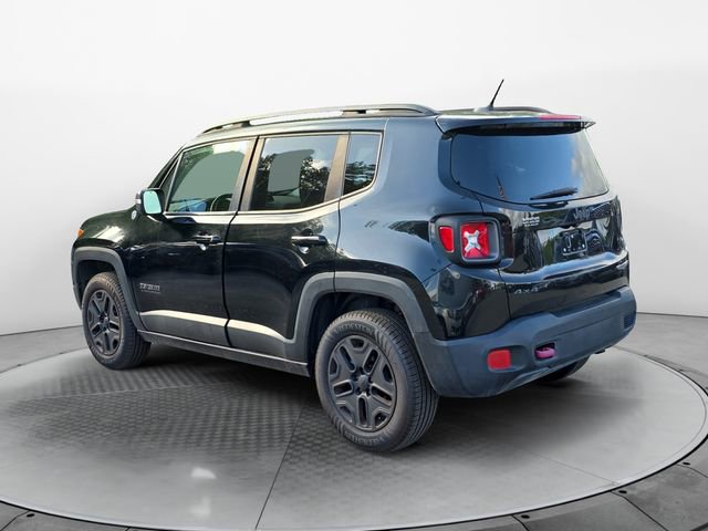 Used 2017 Jeep Renegade Trailhawk AWD/4WD image 3