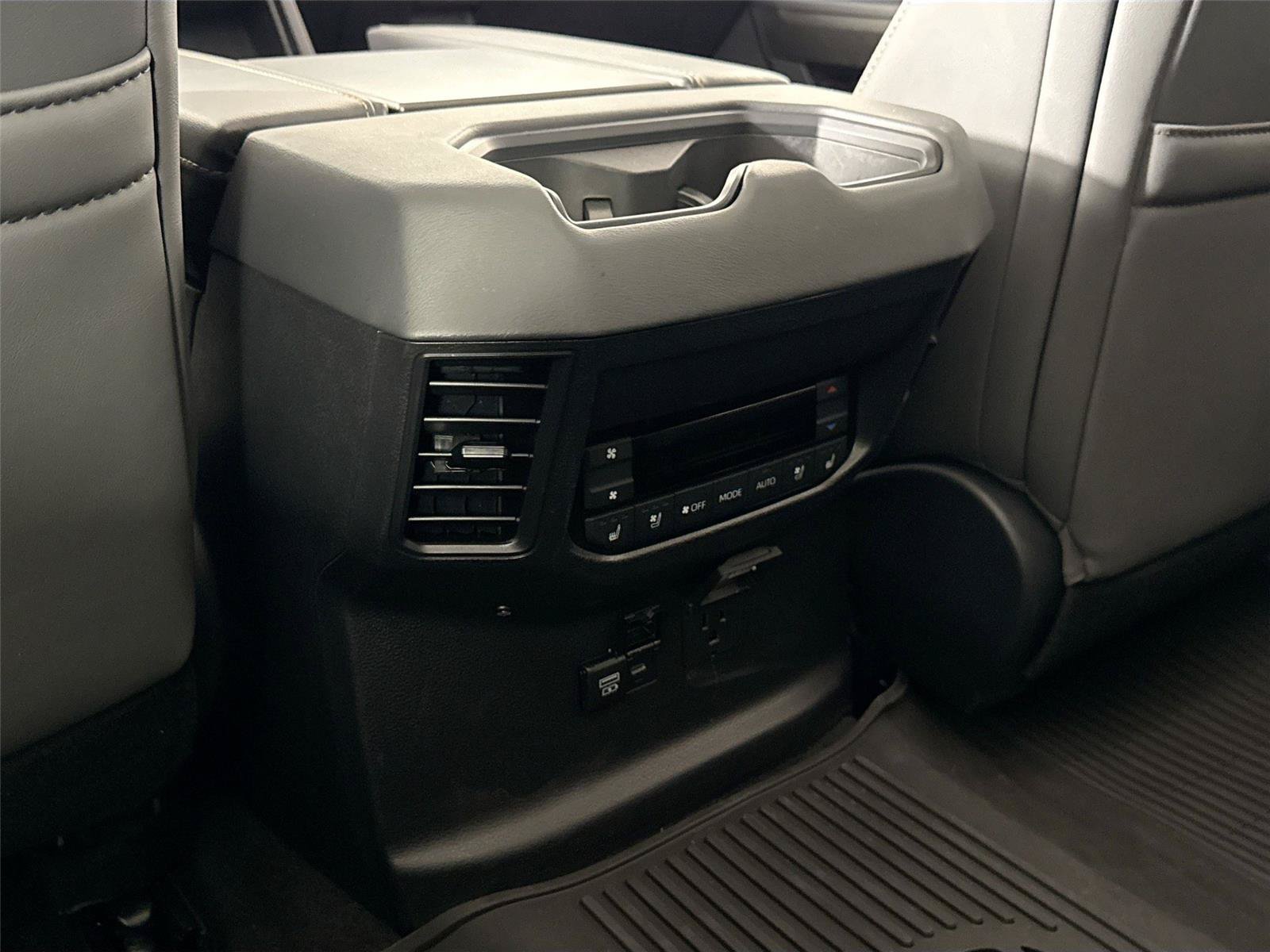 Certified 2026 Toyota Sequoia Capstone AWD/4WD image 36
