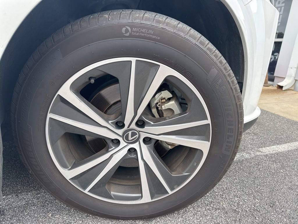 Used 2023 Lexus RX 350 Premium w/ Cold Area Package FWD image 5