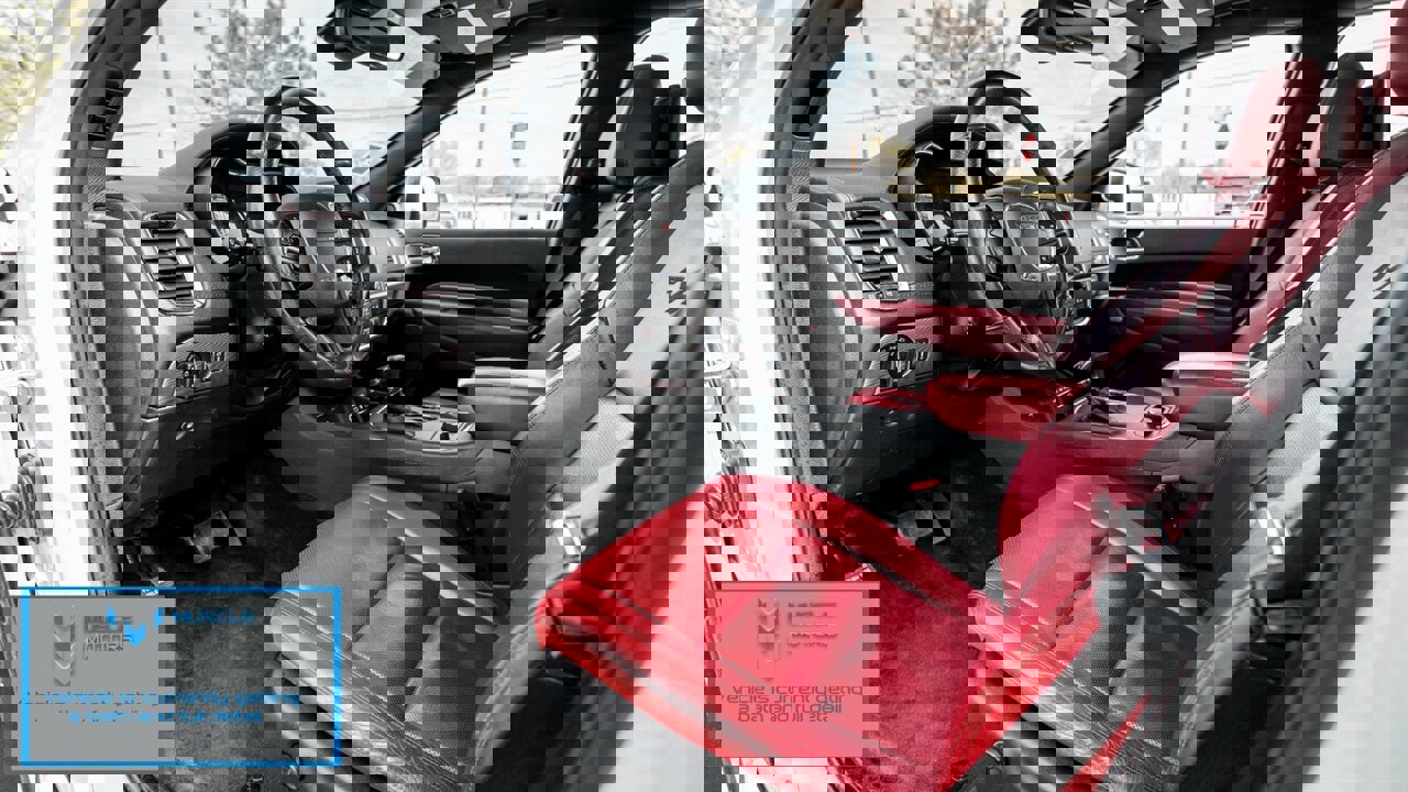 Used 2018 Dodge Durango R/T w/ Technology Group image 18