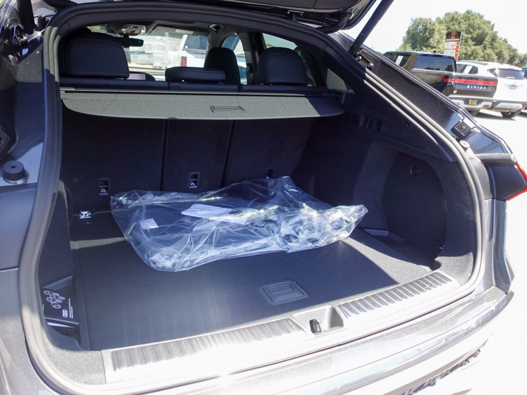 New 2026 Audi SQ5 Premium Plus AWD/4WD image 24