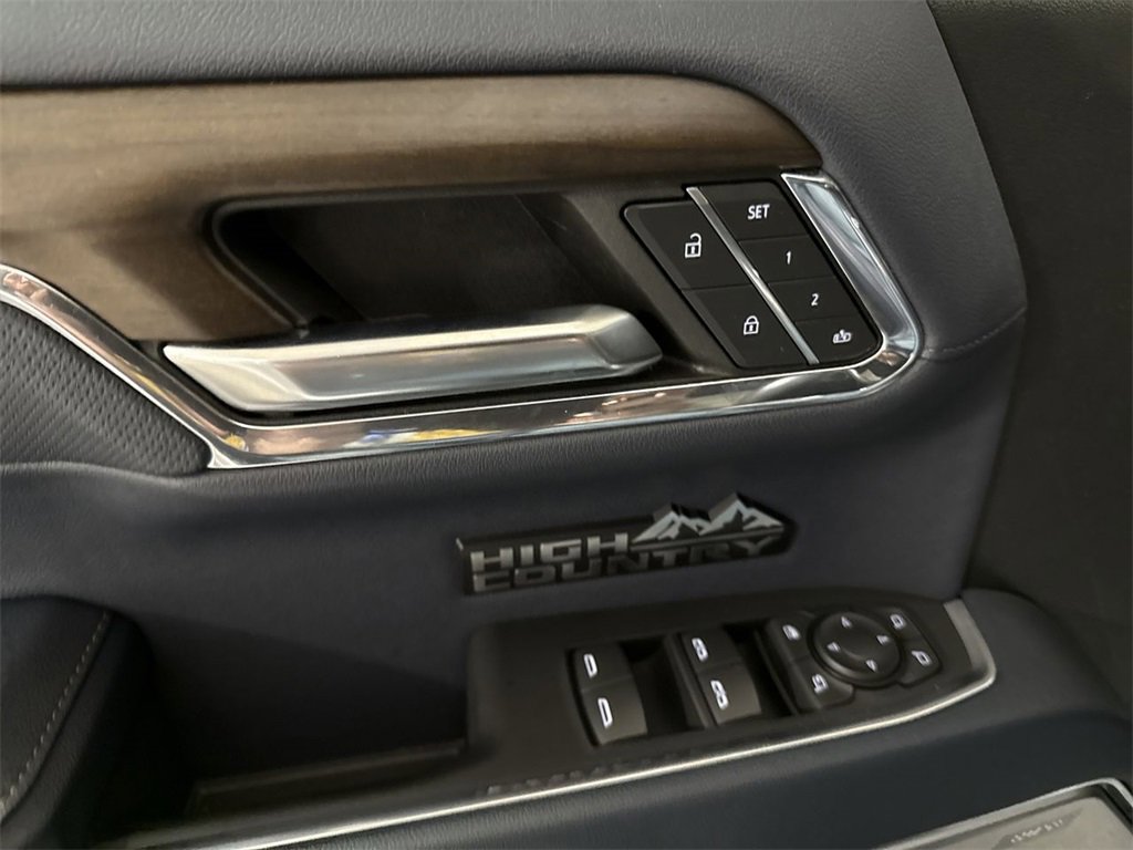 Used 2024 Chevrolet Silverado 1500 High Country image 22