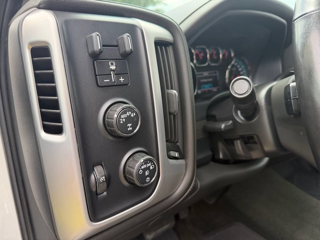Used 2017 GMC Sierra 1500 SLT w/ SLT Premium Package AWD/4WD image 19