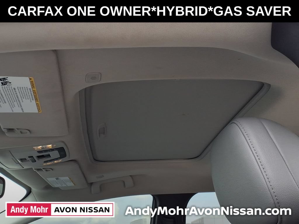 Used 2025 Toyota Sienna XLE FWD image 37