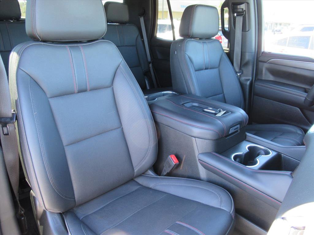 Used 2022 Chevrolet Tahoe RST w/ Luxury Package AWD/4WD image 8