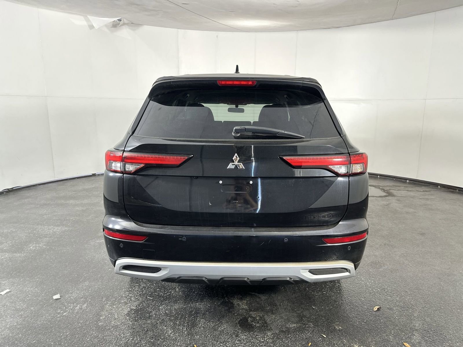 Used 2022 Mitsubishi Outlander SE image 7