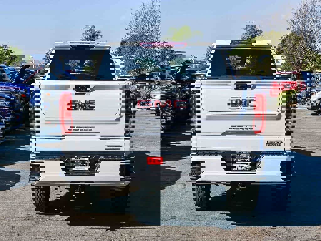 Used 2022 GMC Sierra 1500 Elevation image 5