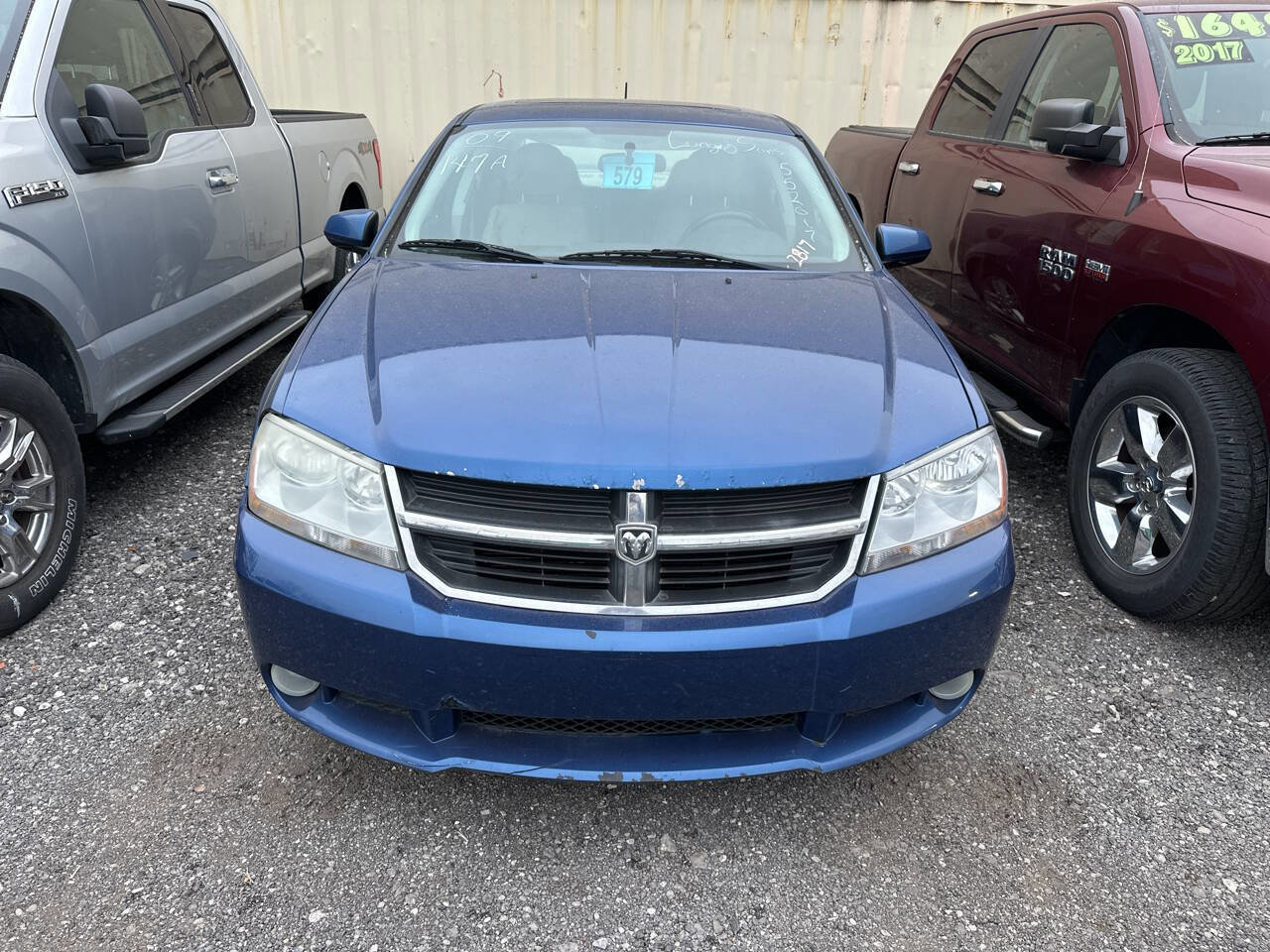 Used 2009 Dodge Avenger R/T image 2