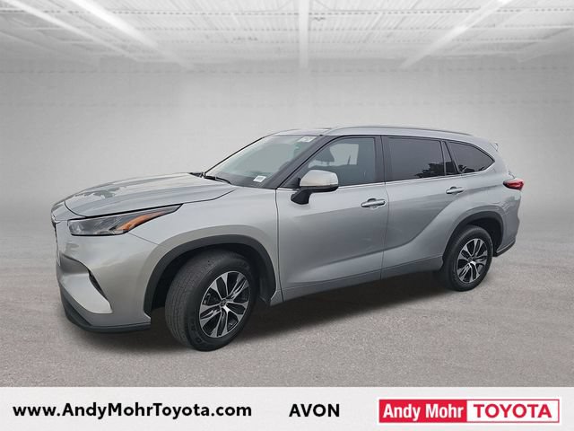 Used 2022 Toyota Highlander XLE FWD image 4