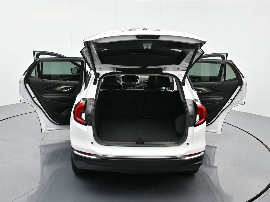 Used 2024 GMC Terrain SLT image 42