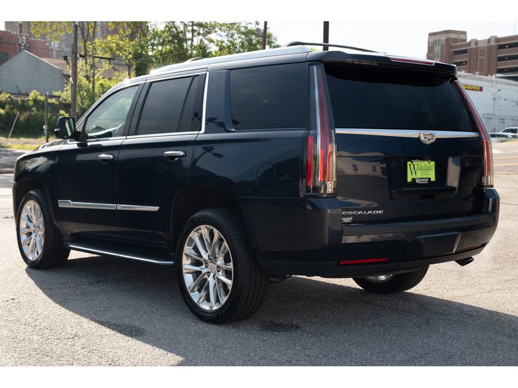Used 2019 Cadillac Escalade Luxury image 6