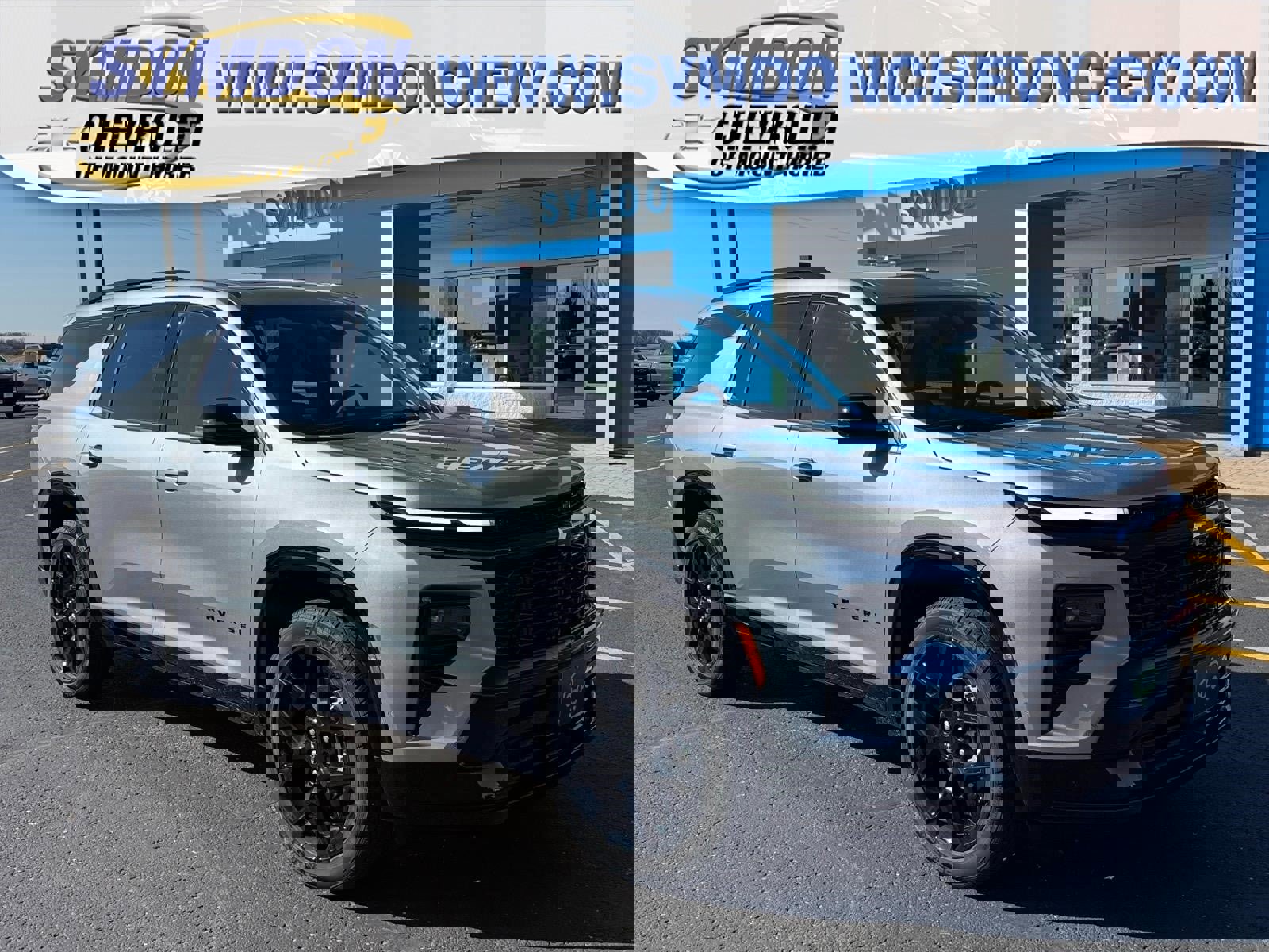 Used 2024 Chevrolet Traverse RS w/ LPO, Floor Liner Package AWD/4WD image 1