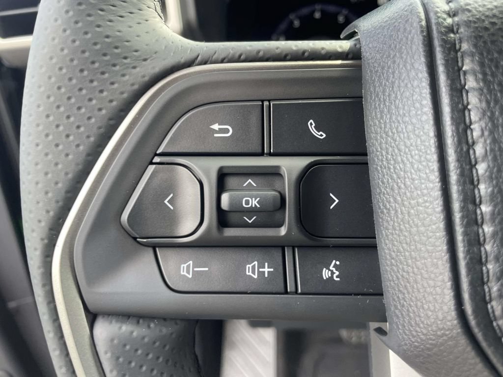 New 2026 Toyota 4Runner Platinum AWD/4WD image 17