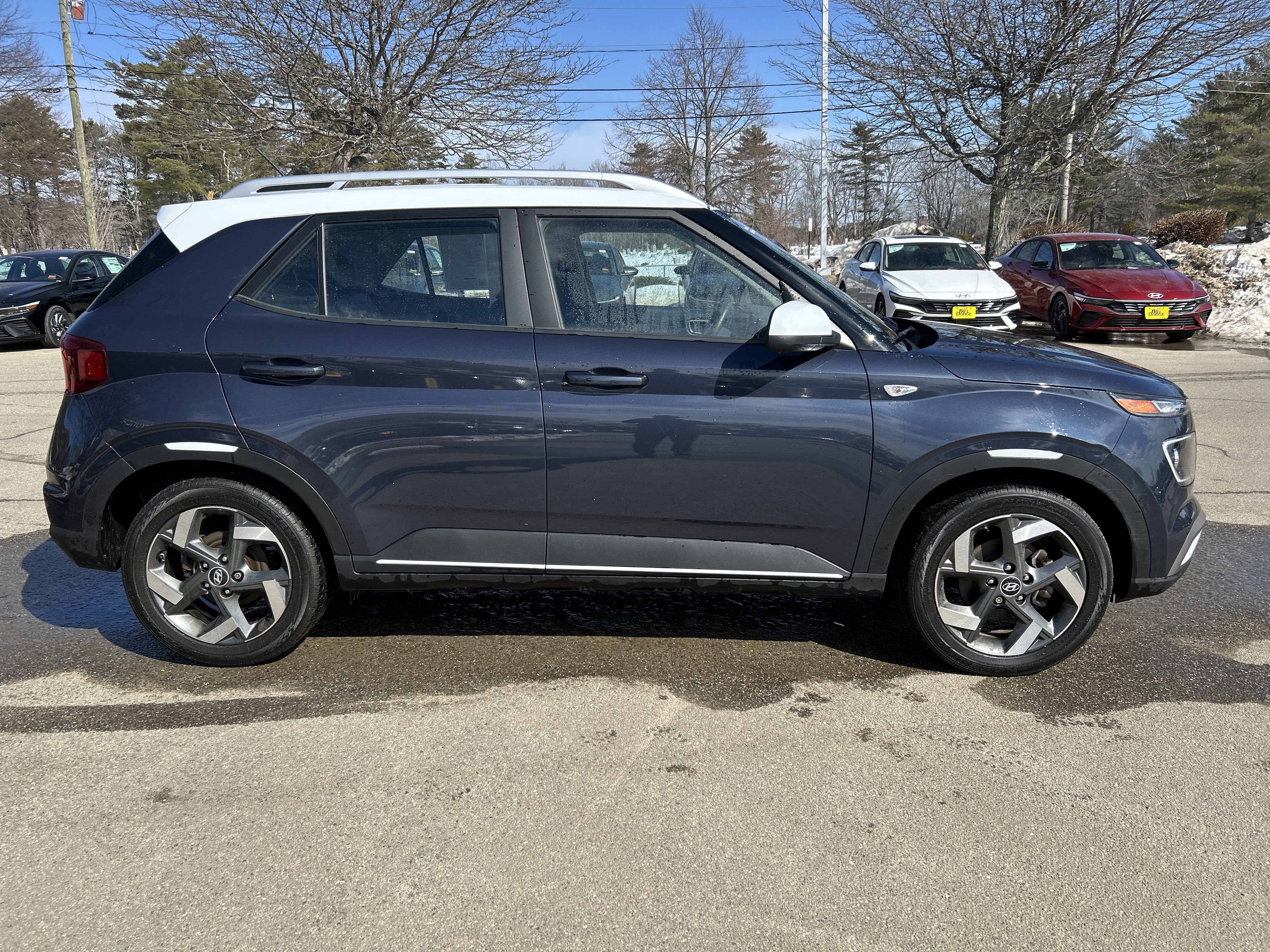 Certified 2023 Hyundai Venue Limited image 4