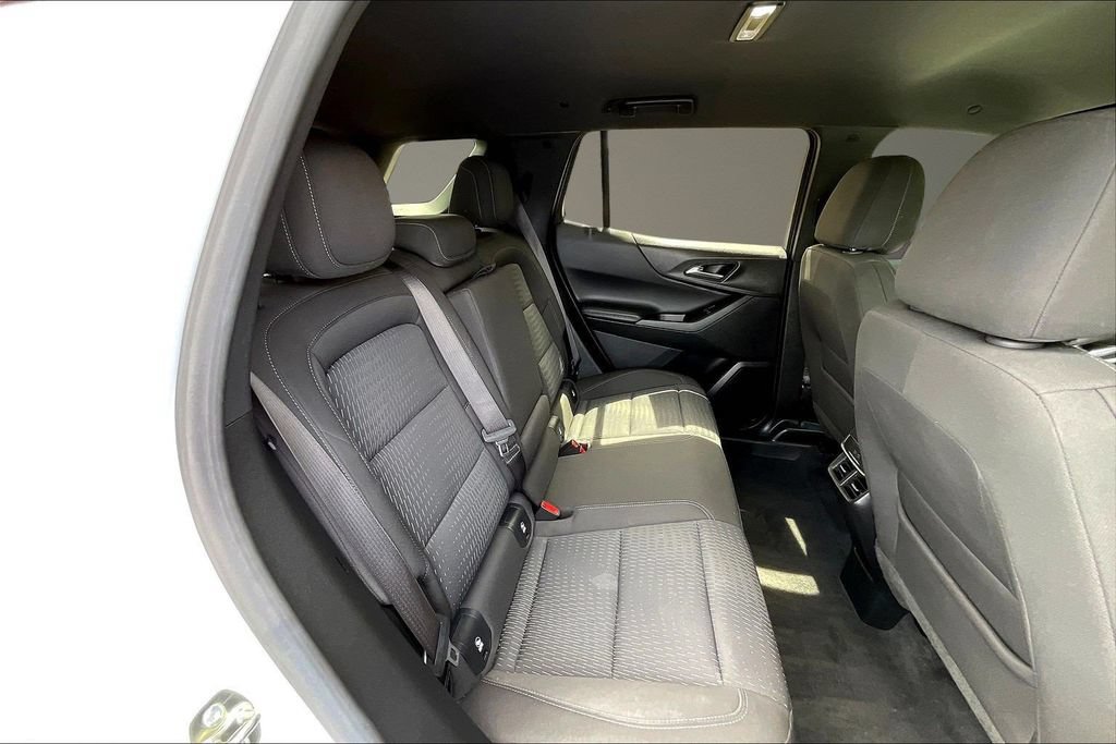 Used 2025 Chevrolet Equinox LT FWD image 28