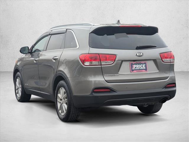 Used 2016 Kia Sorento LX w/ LX Convenience Package image 8