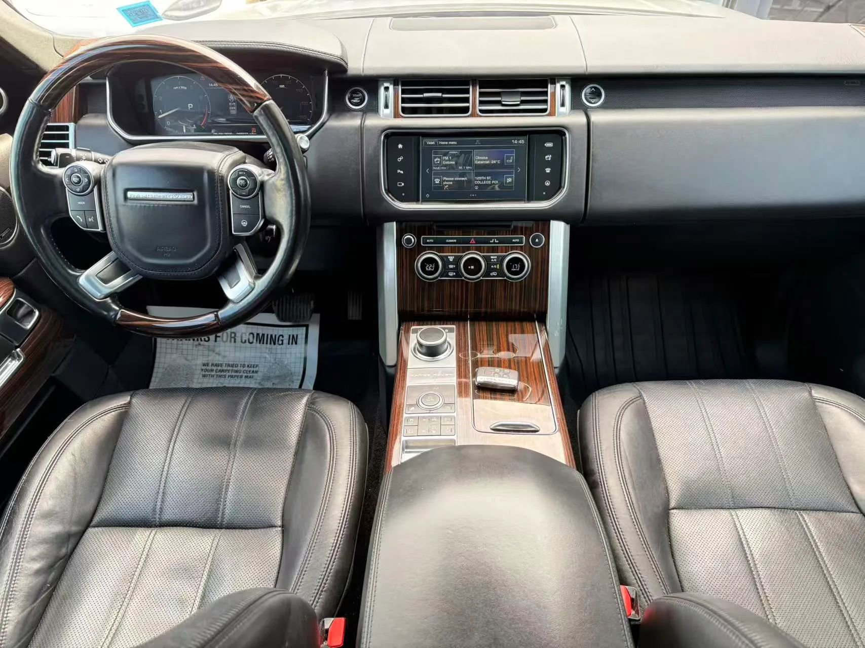 Used 2016 Land Rover Range Rover HSE image 9