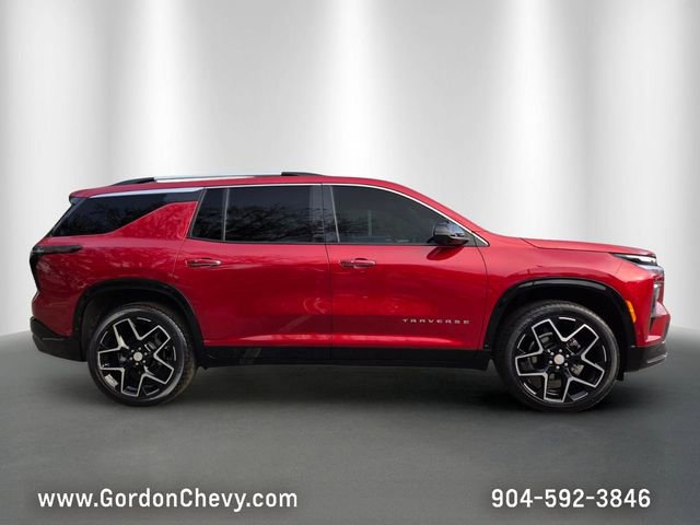 Used 2025 Chevrolet Traverse High Country FWD image 7