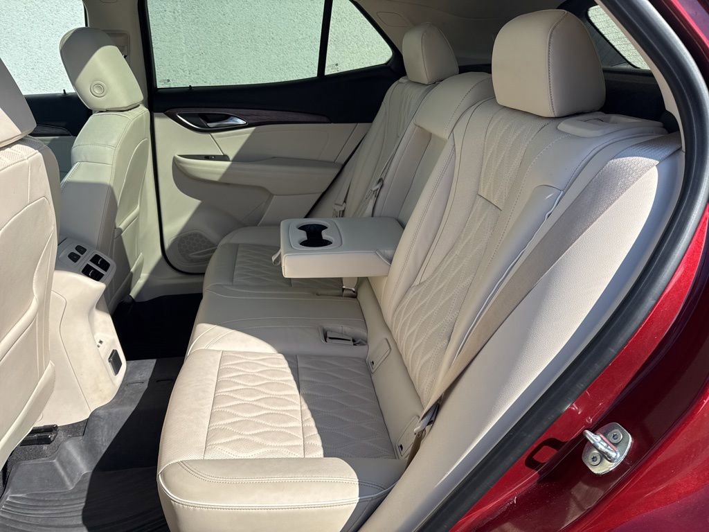 Used 2021 Buick Envision Avenir w/ Technology Package II image 25