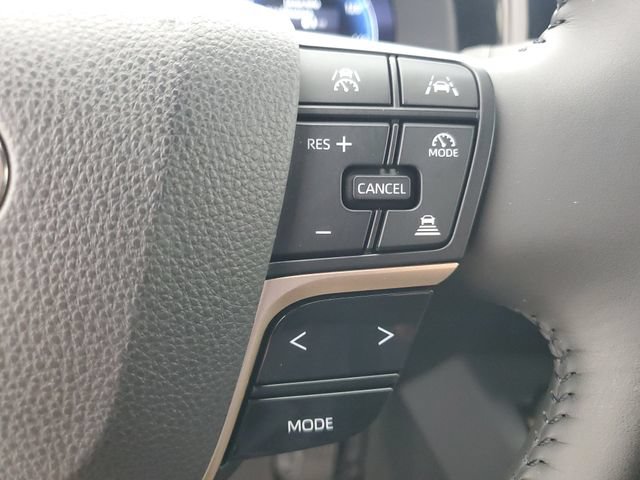 Used 2023 Toyota Crown AWD/4WD image 22