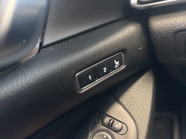 Used 2018 Honda Accord Touring image 13