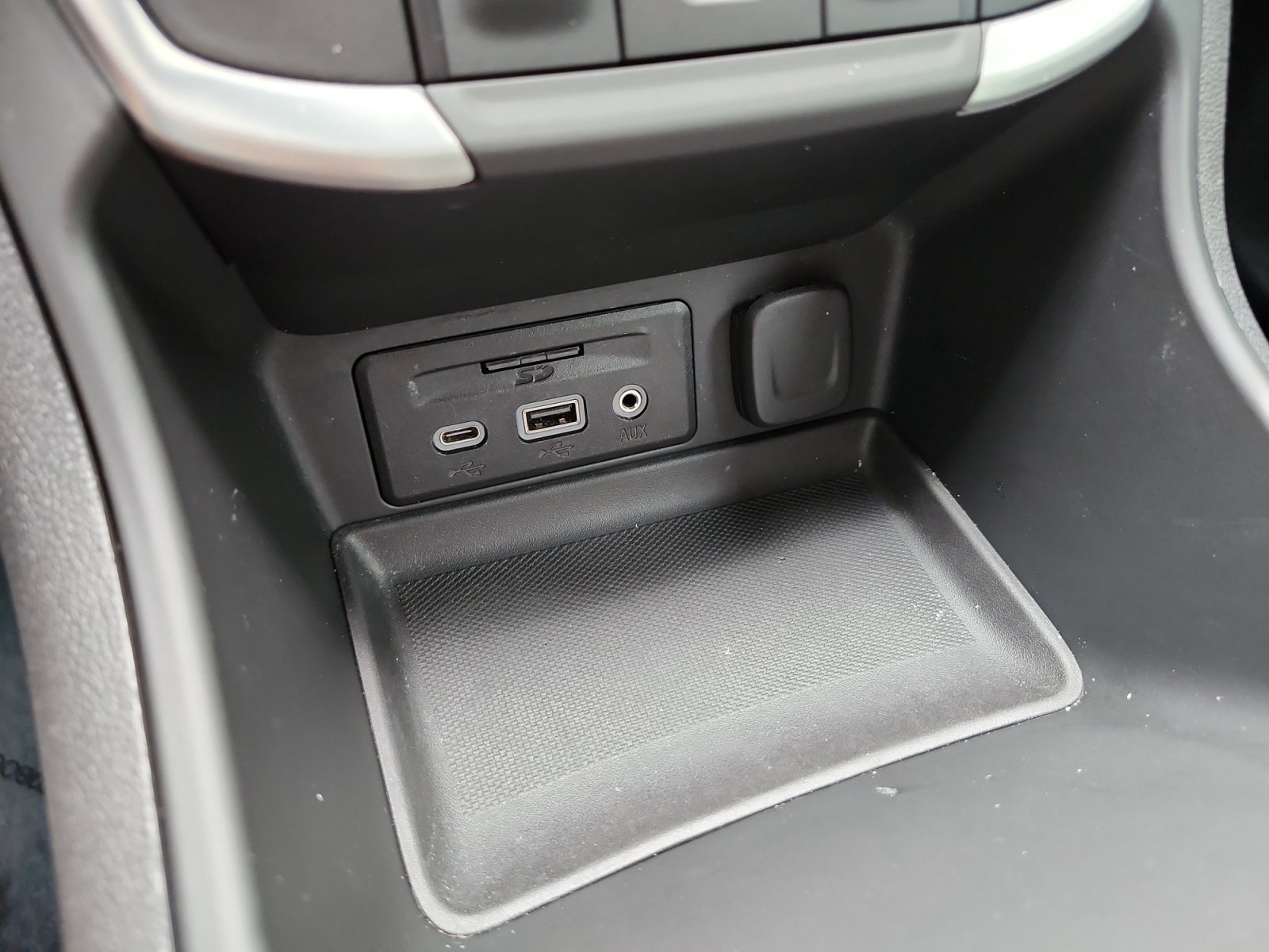 Used 2022 GMC Terrain SLT w/ Infotainment Package II AWD/4WD image 23