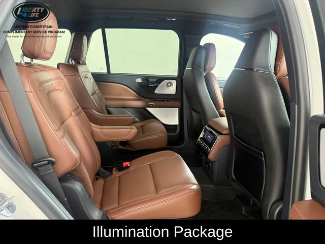 Used 2025 Lincoln Aviator Reserve w/ Equipment Group 201A AWD/4WD image 17
